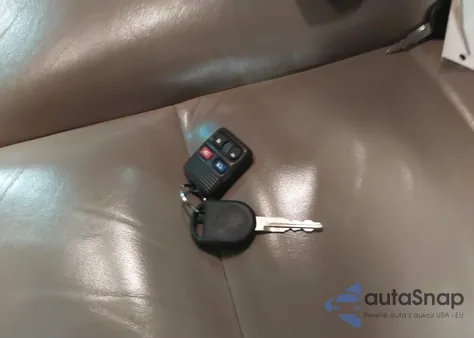 2003 Ford Crown Victoria Lx from USA, damaged, VIN 2FAHP74WX3X122642